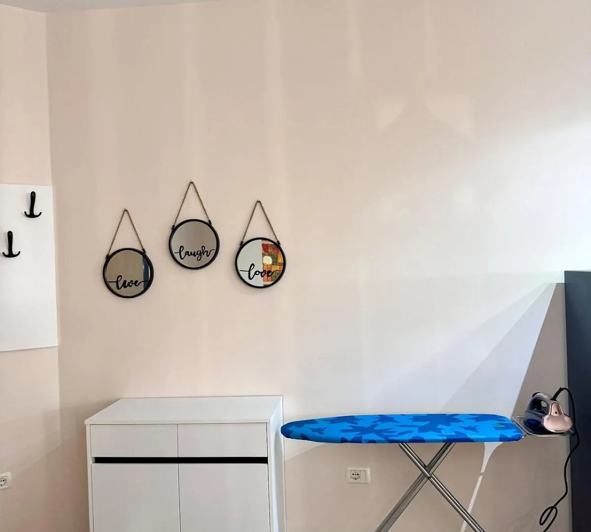 Family Seaside Vlora Apartment  Vlore