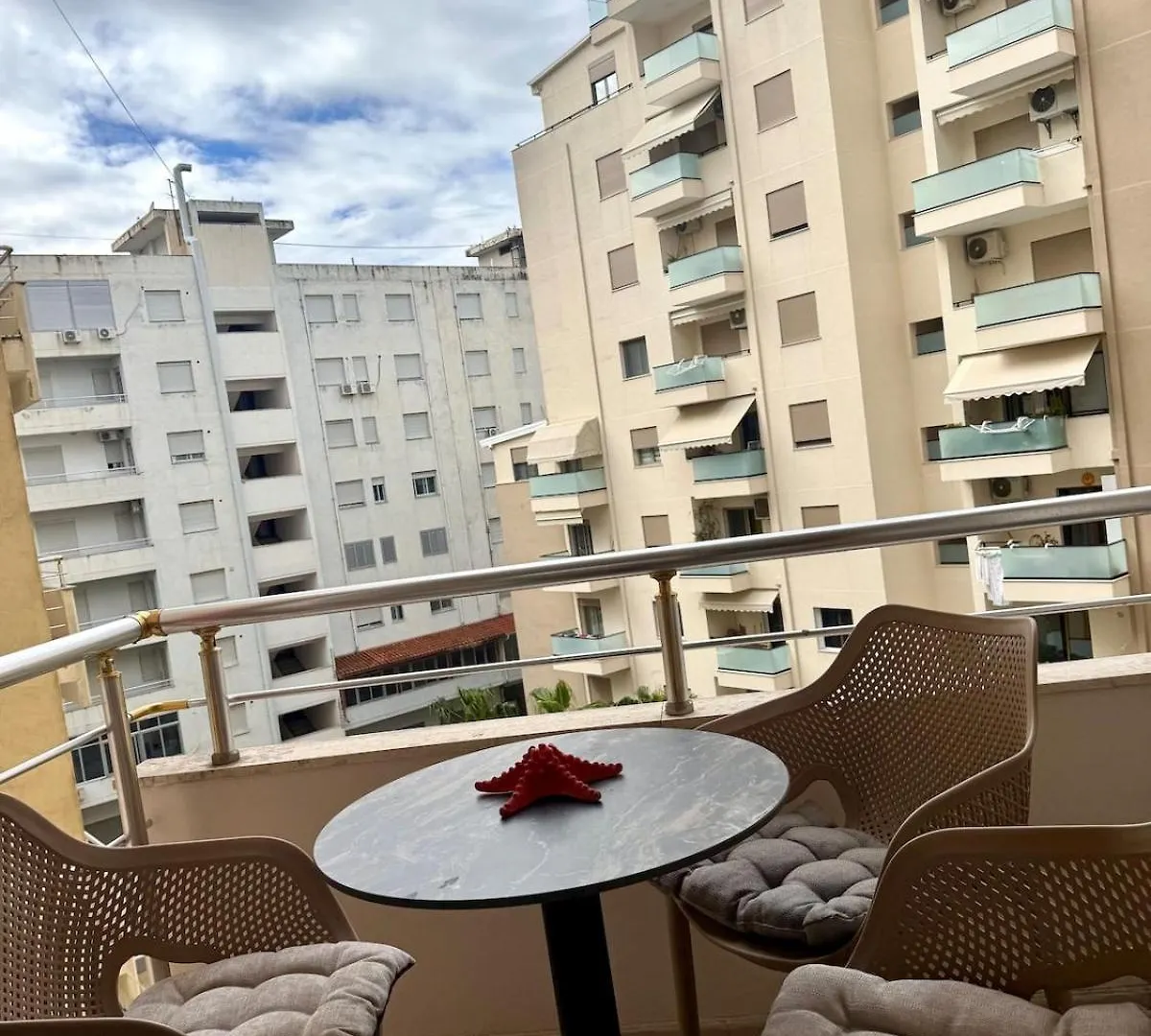 Family Seaside Vlora Apartment